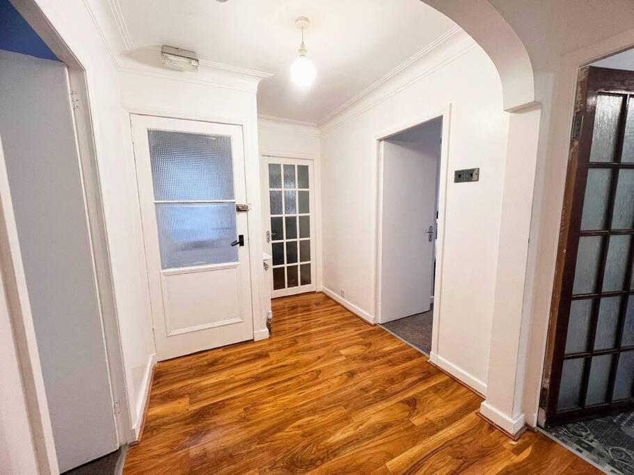 Shared House In Central Location Ίνβερνες Εξωτερικό φωτογραφία